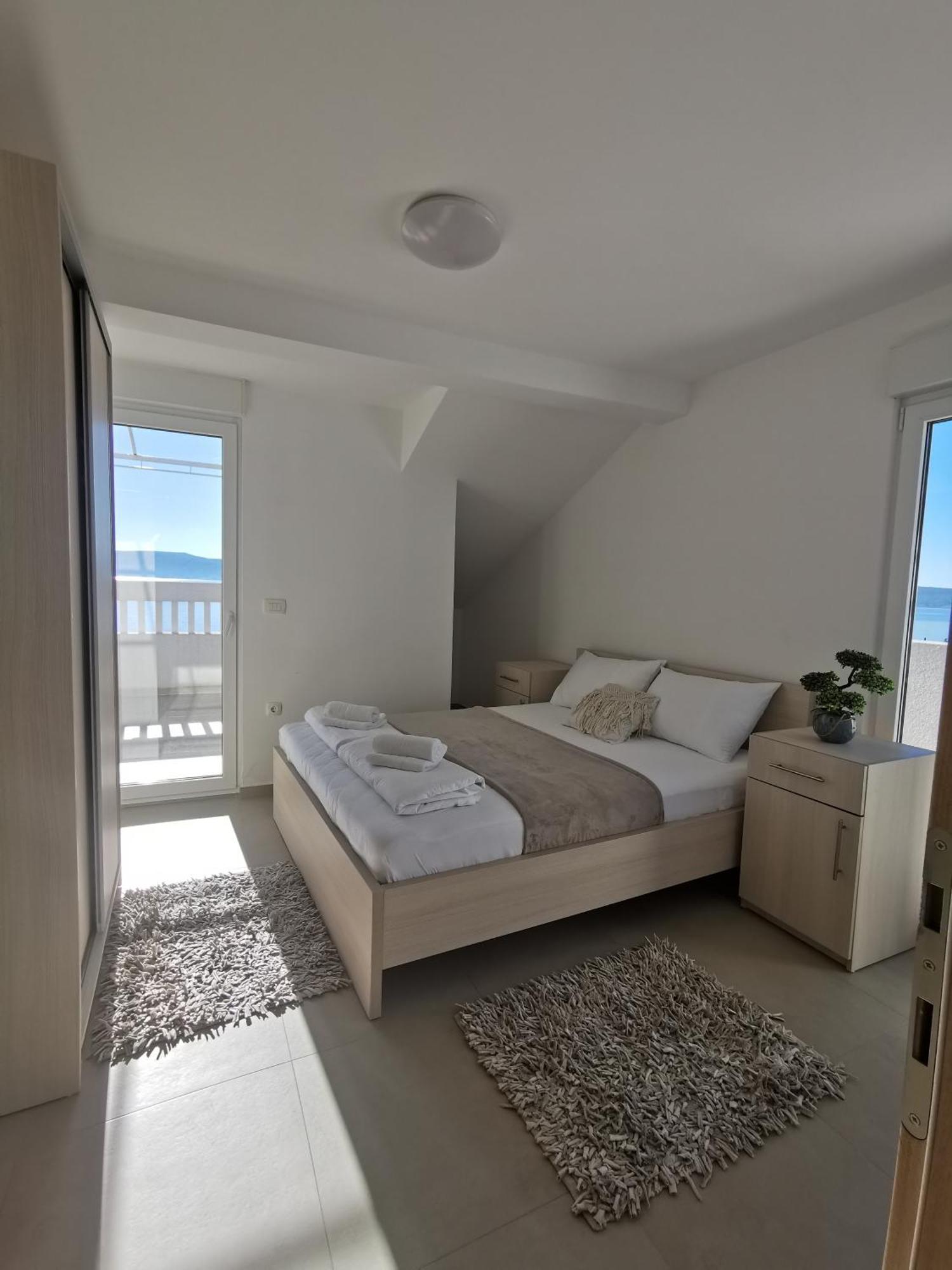 Villa Bellevue Novi Vinodolski Exteriör bild